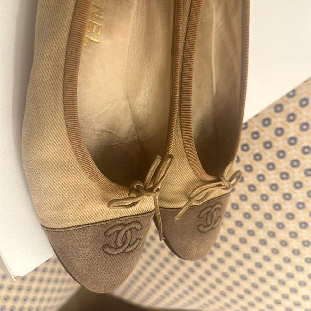 Chanel Brown Beige Ballet Flats Size 37.5